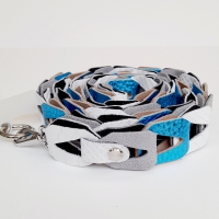 Strap voor tas of mobiel- blauw, wit en grijs