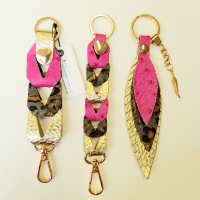 Sleutelhangers - fuchsia, panter en goud