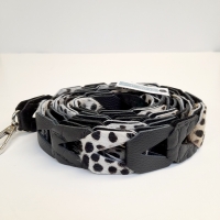 Strap voor tas of mobiel - zwart en koeienhuid baby cheetah