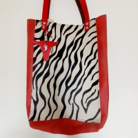Shopper leer & koeienhuid - geruwd rood & zebra 2