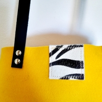Shopper vilt & koeienhuid - geel & zebra