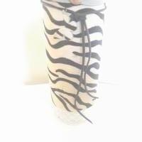Vaas met koeienhuid jasje - zebra wit