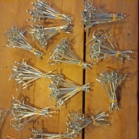 Gaatjesbord haakjes - displayhaken - slatwallhaken